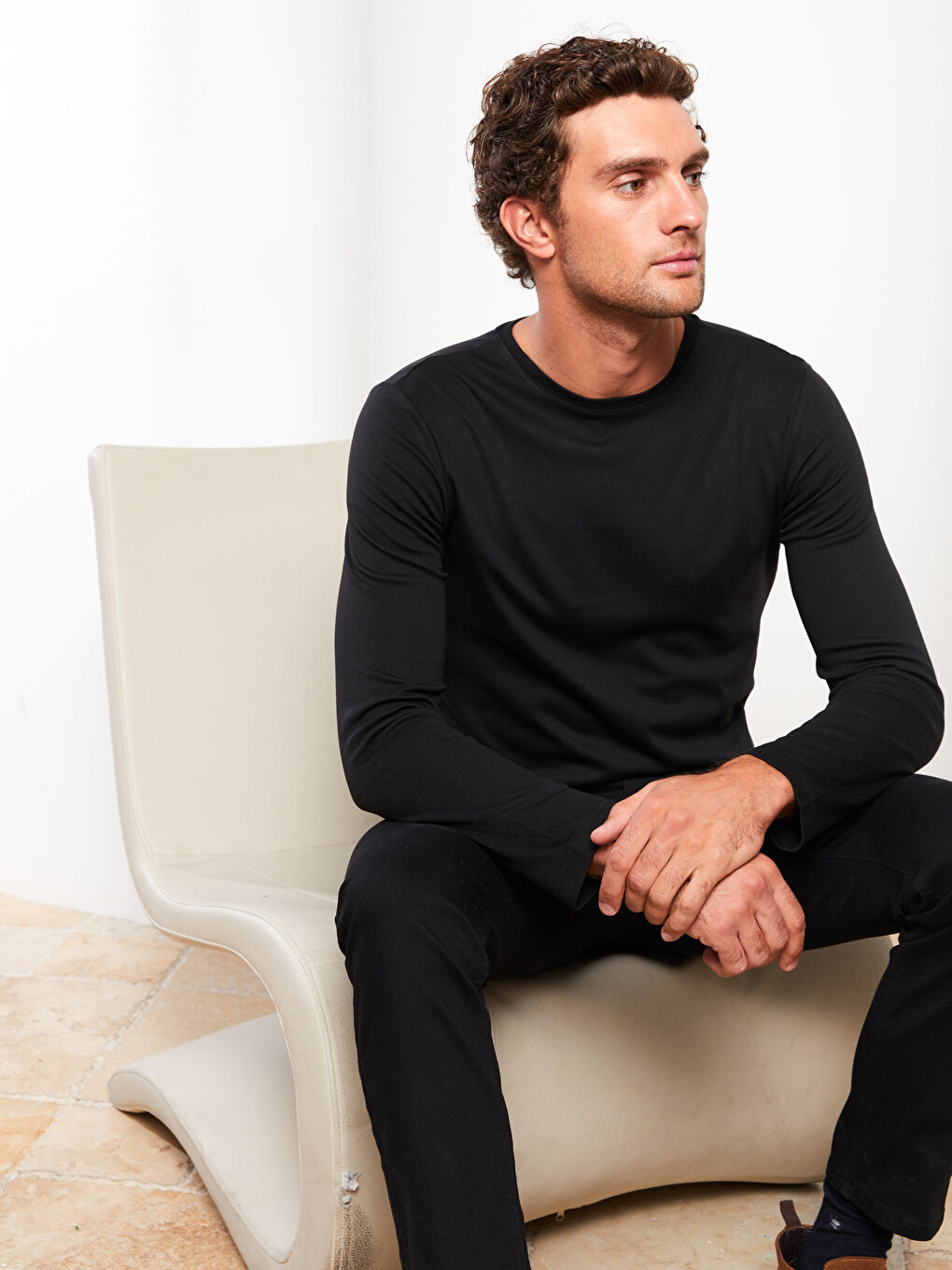 Siyah Bisiklet Yaka Uzun Kollu Erkek Tişört