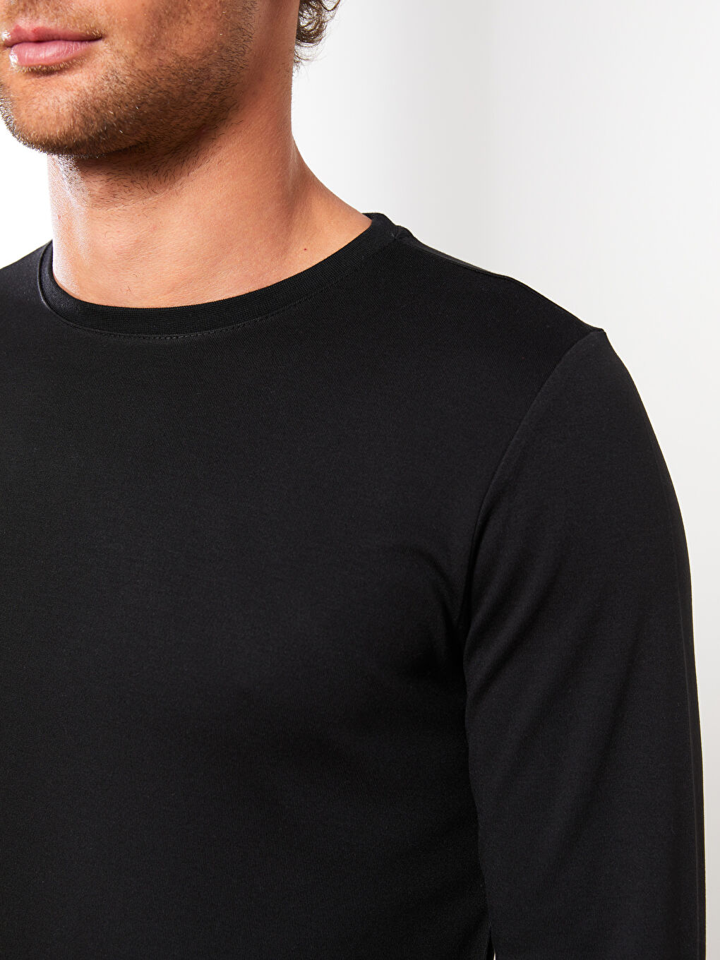 Siyah Bisiklet Yaka Uzun Kollu Erkek Tişört-3