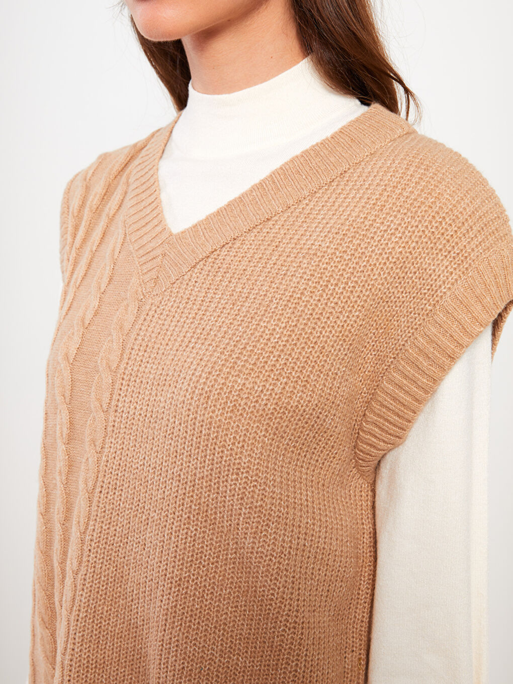 Bej Kadın V Yaka Düz Triko Süveter-3