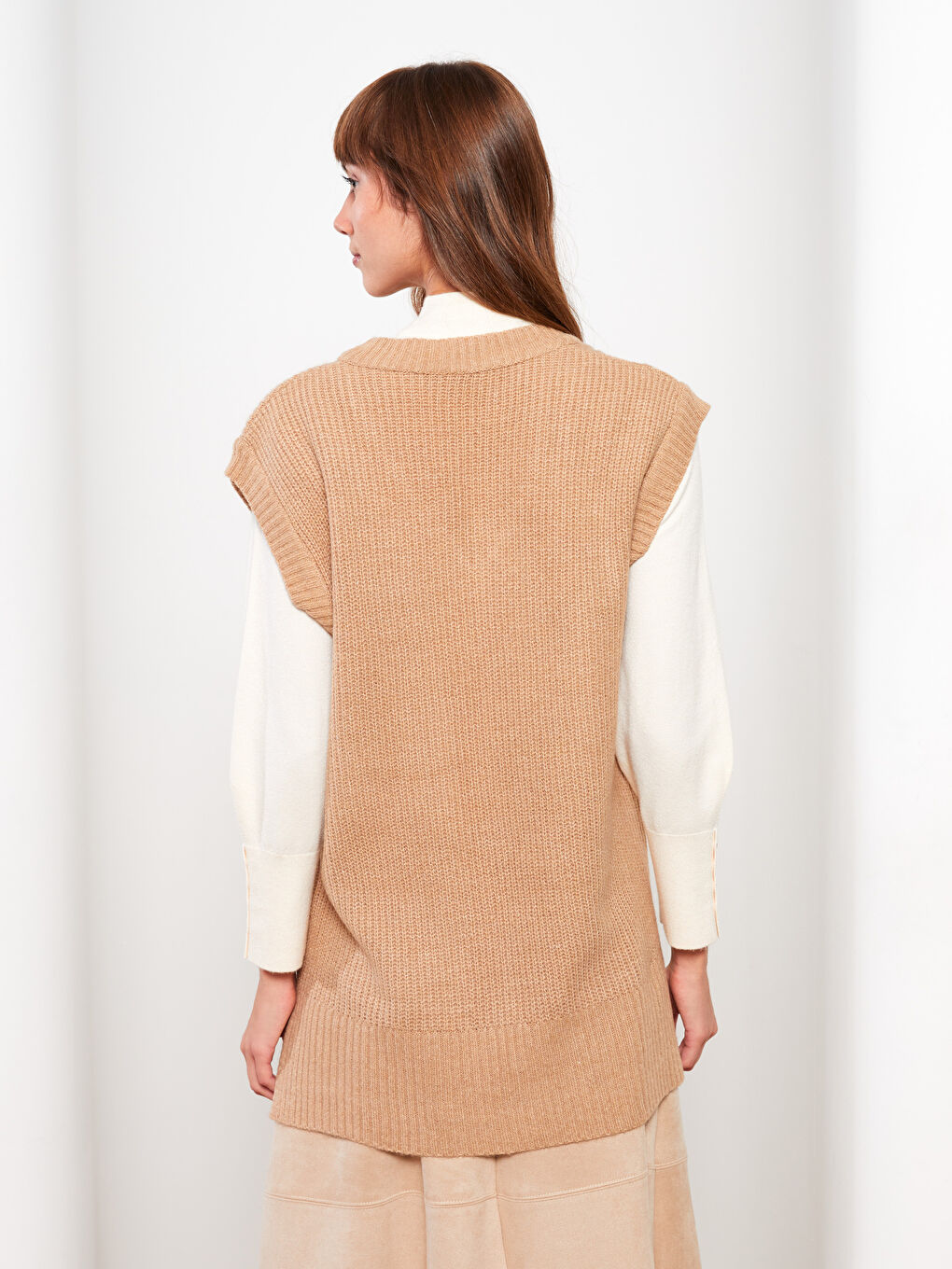 Bej Kadın V Yaka Düz Triko Süveter-4