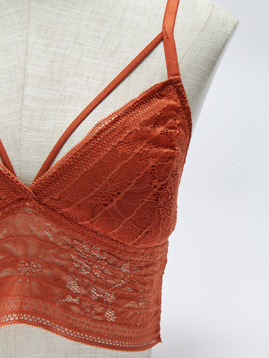 Non-Wired Non Padded Lace Bralette-2