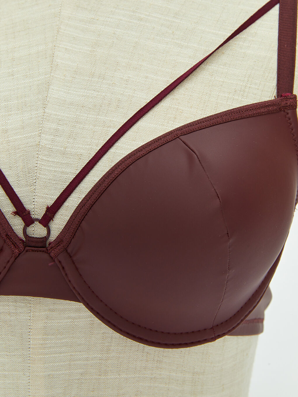 Underwire Non-Padded Plain Leather Look Fantasy T-Shirt Bra -W2BS76Z8-HRW