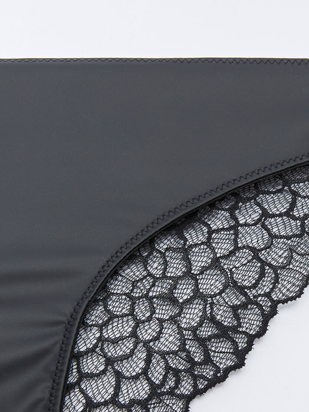 Siyah Dantelli Fantezi Bikini Külot-2