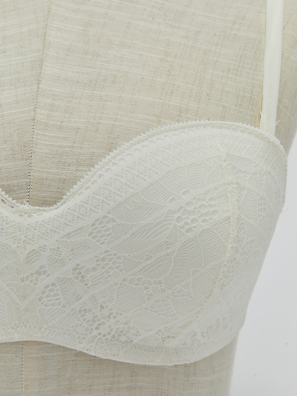 Кружевной бюстгальтер с косточками без наполнителя-2