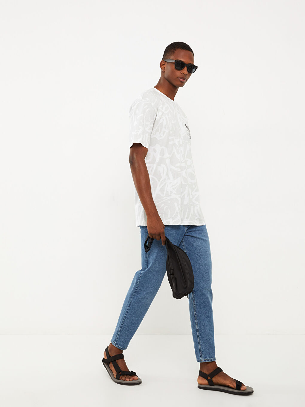 Beyaz Bisiklet Yaka Kısa Kollu Baskılı Erkek Tişört-1