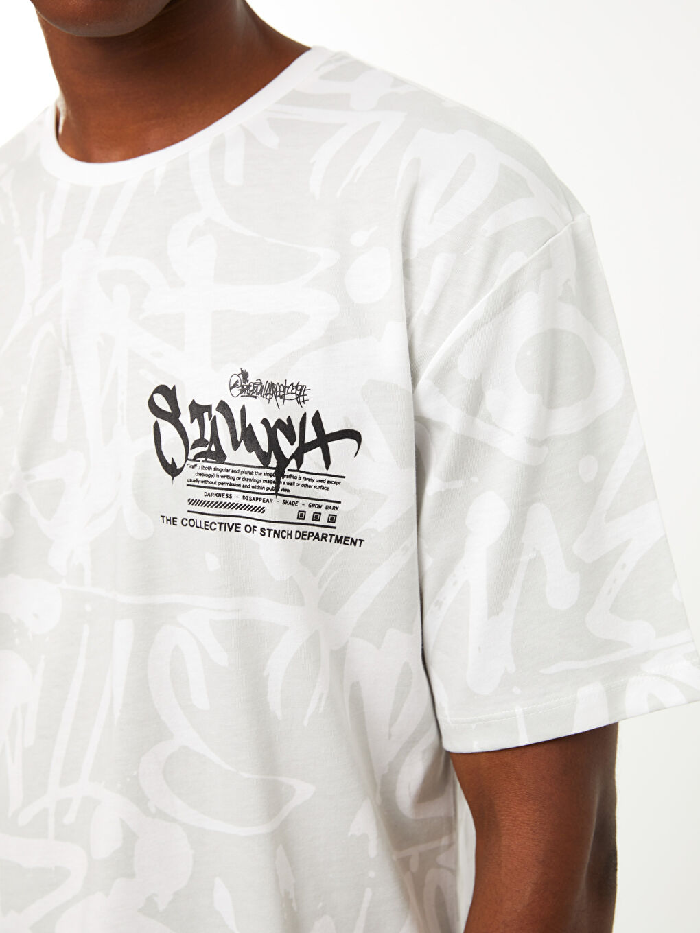 Beyaz Bisiklet Yaka Kısa Kollu Baskılı Erkek Tişört-3