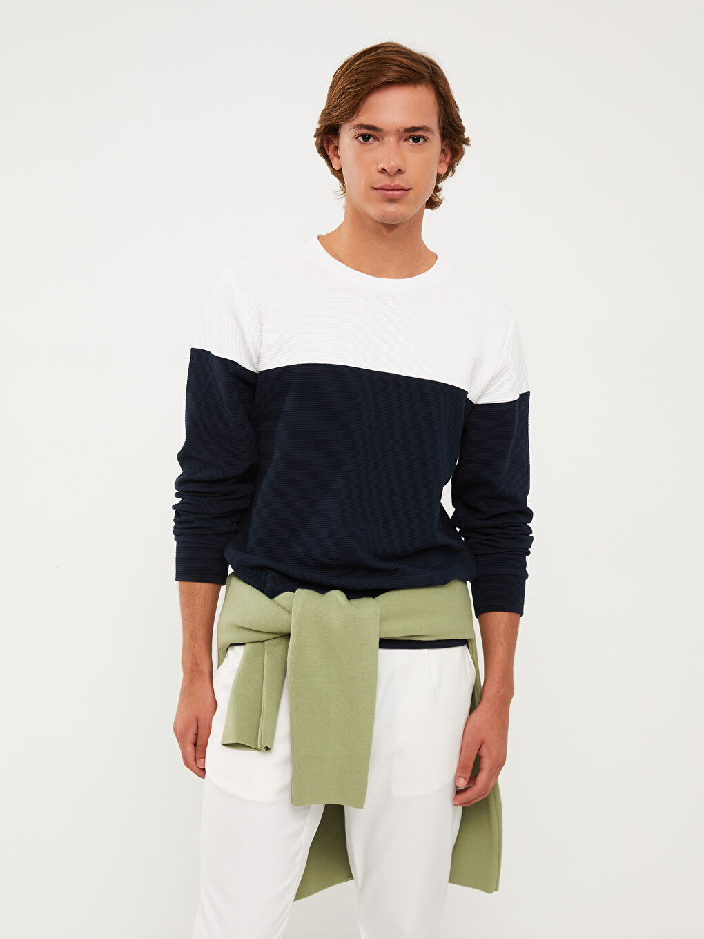 سويت شيرت بلوك الألوان كم طويل بياقة دائرية للرجال-1