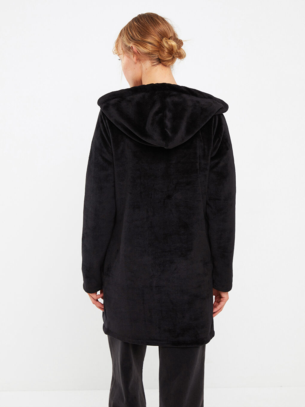 Siyah Kapüşonlu Düz Uzun Kollu Kadife Kadın Spor Hırka-3