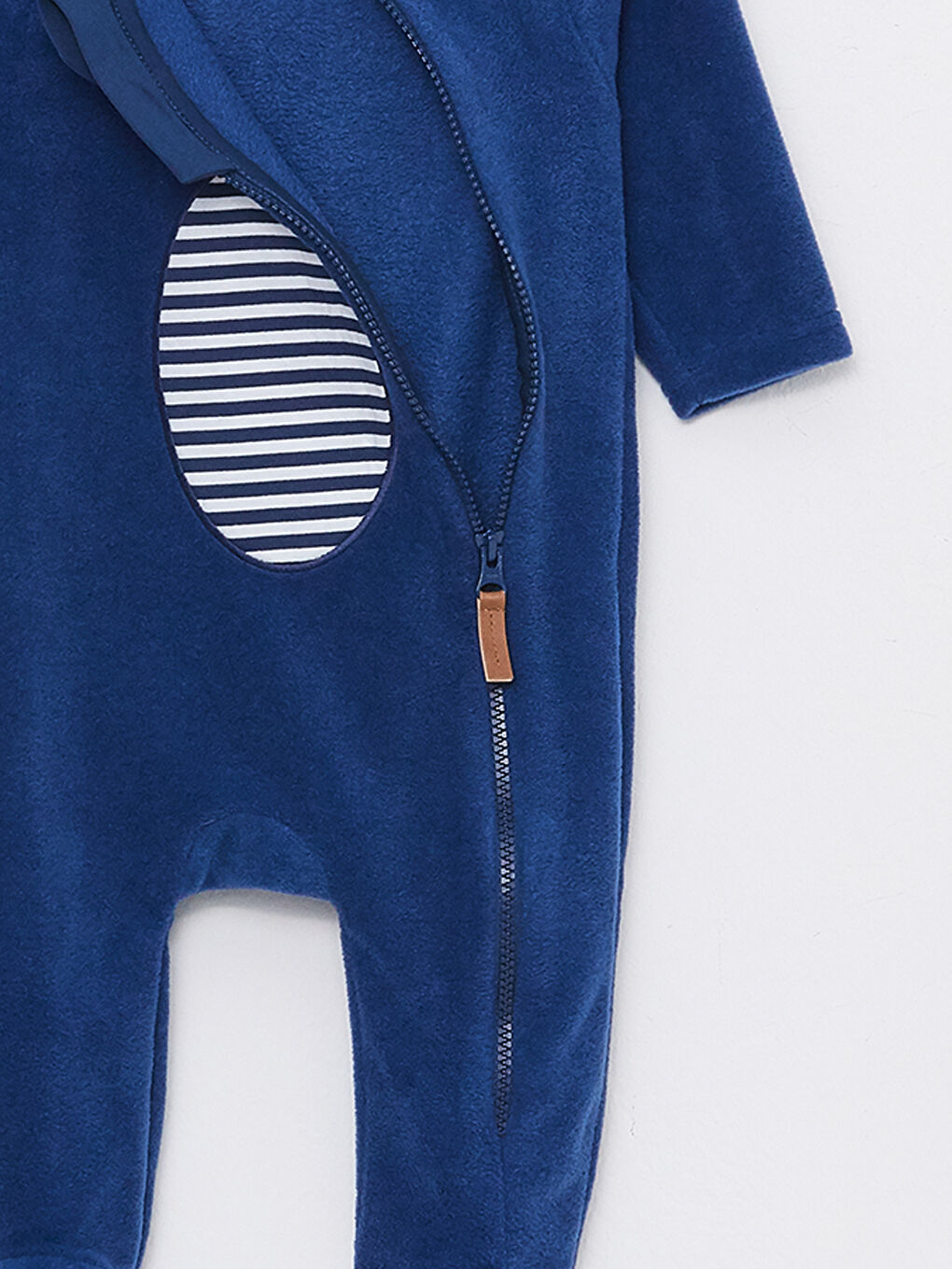 Lacivert Kapüşonlu Uzun Kollu Nakış Detaylı Polar Erkek Bebek Tulum-2
