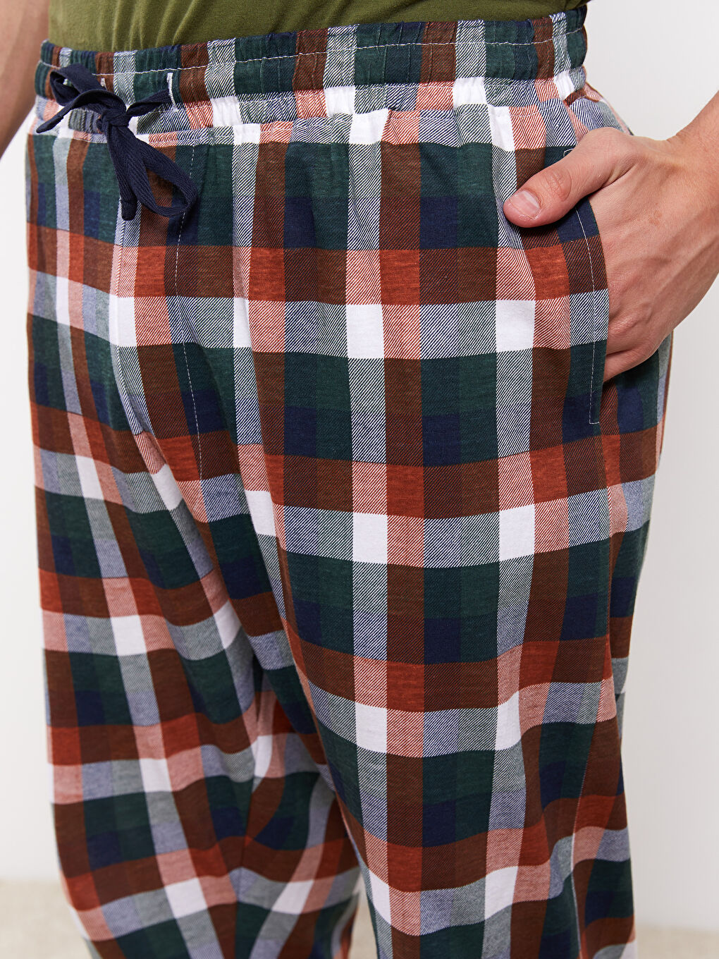 Bas De Pyjama Pour Hommes Coupe Régulière À Carreaux-4