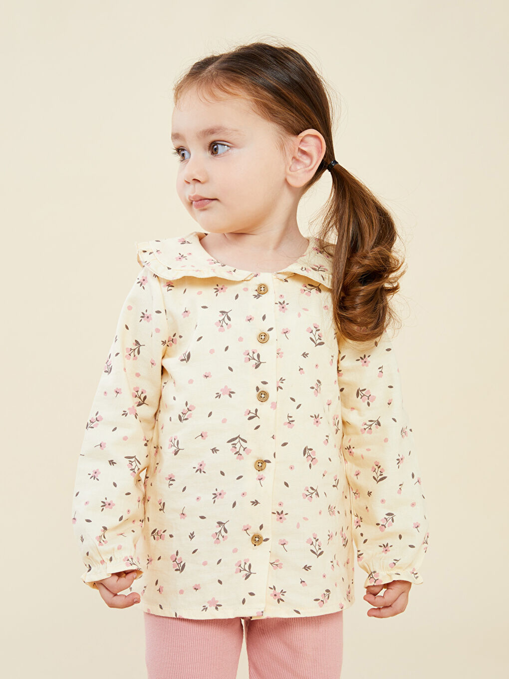 قميجة و سروال مشجر للبنات الصغار بياقة بيتر بان و كم طويل طقم جوج ديال الباكات-1