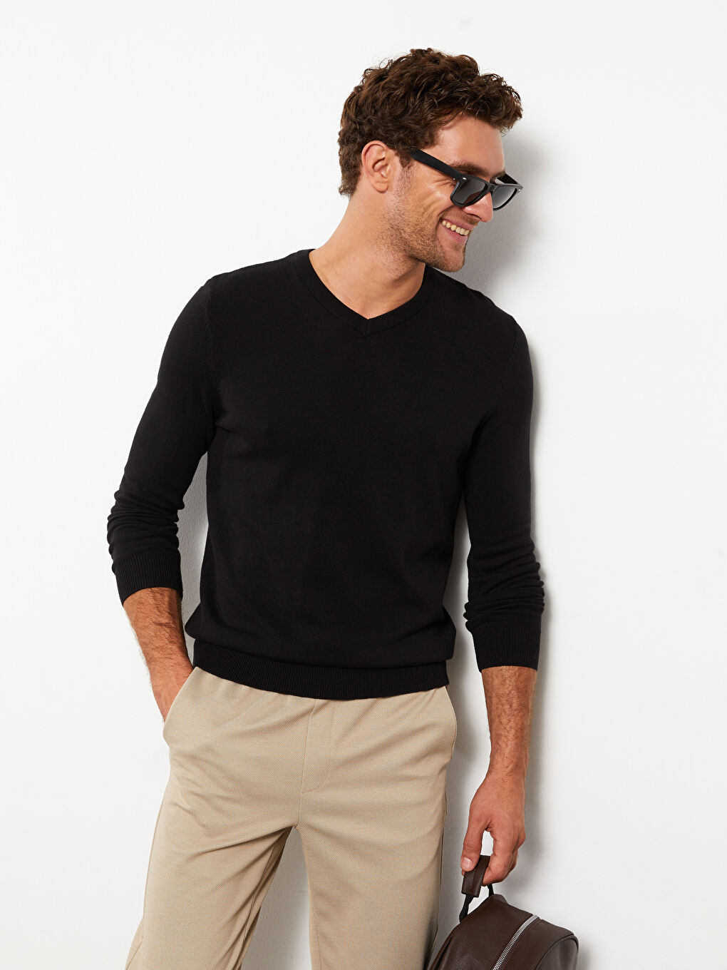 Siyah V Yaka Uzun Kollu Erkek Triko Kazak-2