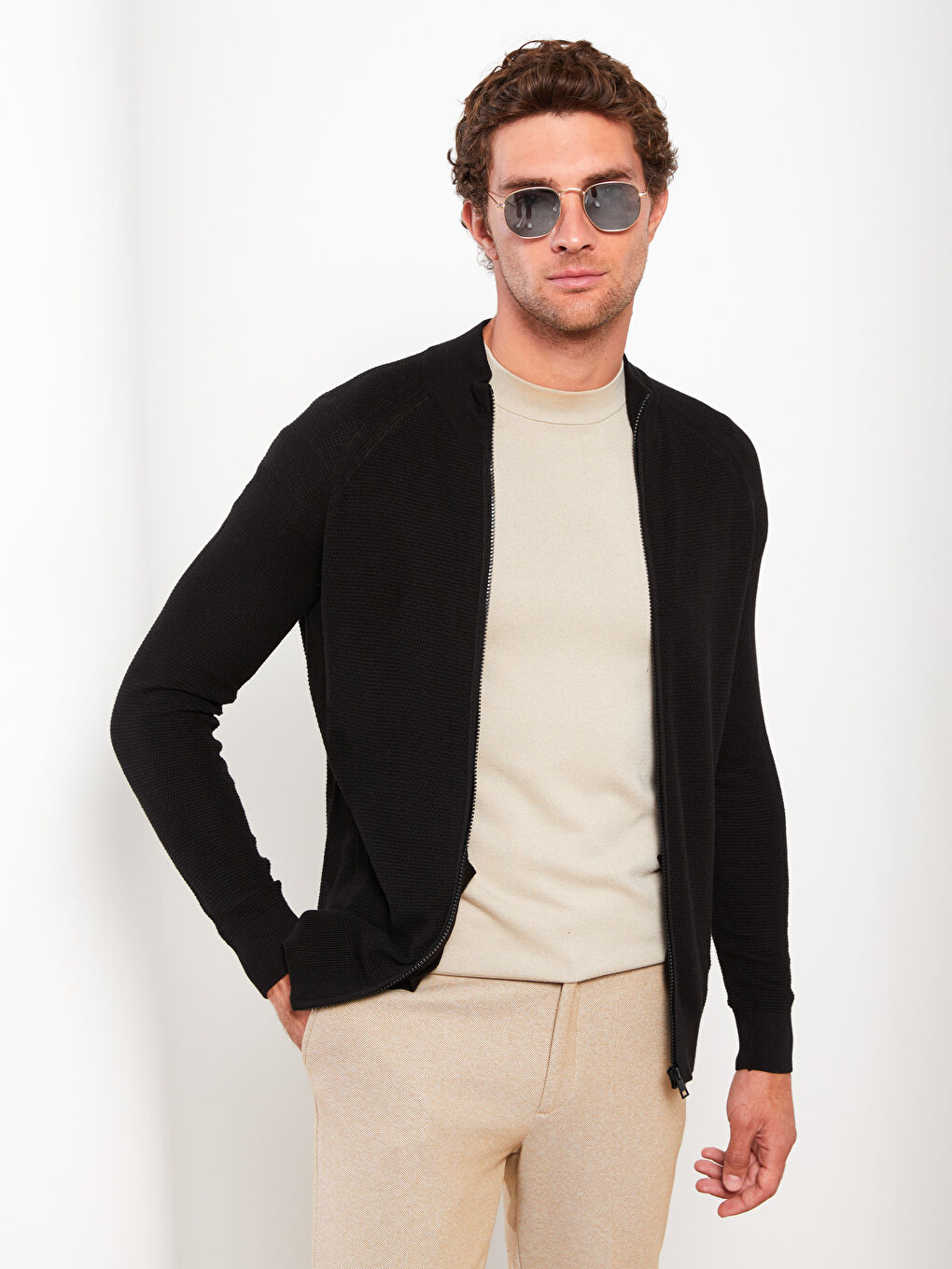 Cardigan en Tricot à Col Cheminée pour Hommes Coupe Régulière-1