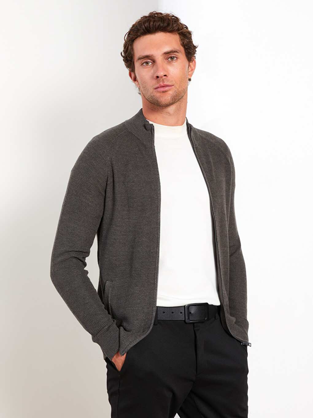 LCWAIKIKI Basic Regular Fit Funnel Neck Men's Knit Cardigan