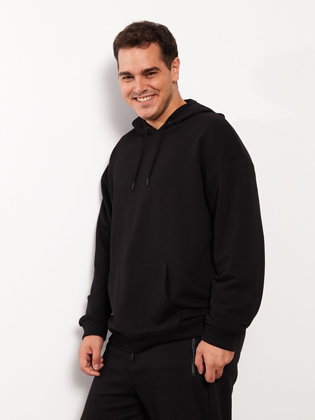 Siyah Uzun Kollu Büyük Beden Erkek Hoodie