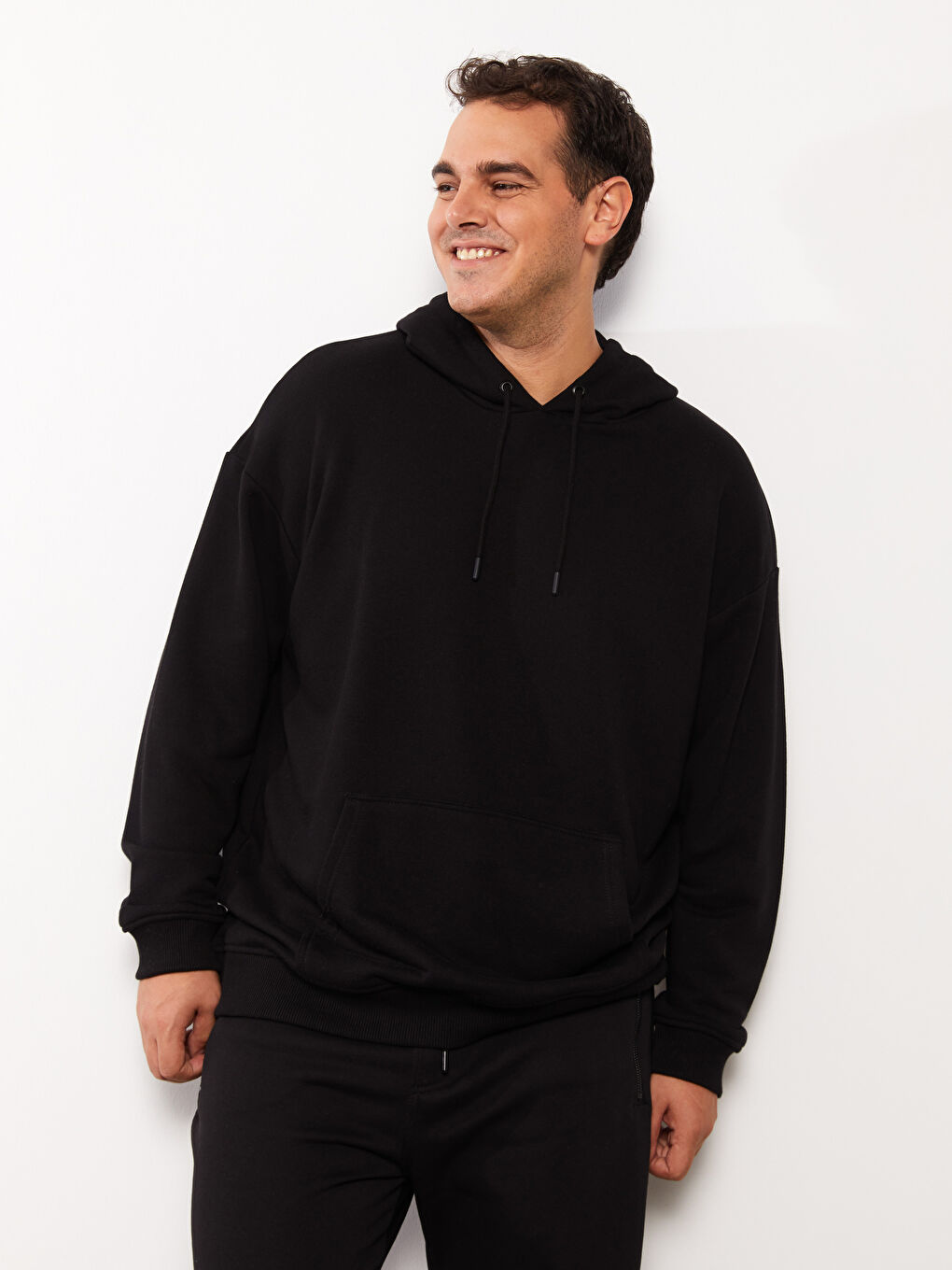 Siyah Uzun Kollu Büyük Beden Erkek Hoodie-1