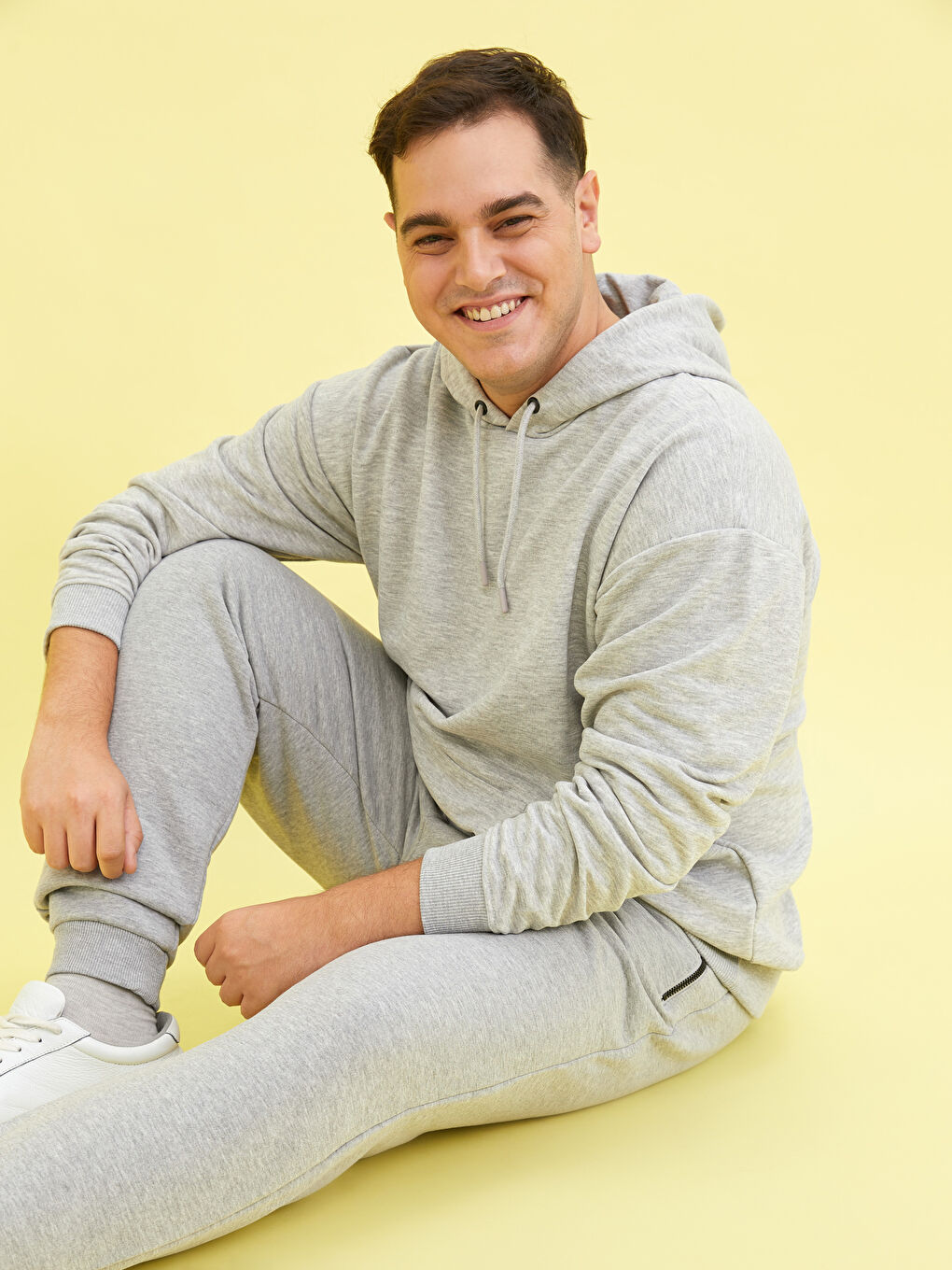 Gri Uzun Kollu Büyük Beden Erkek Hoodie-1