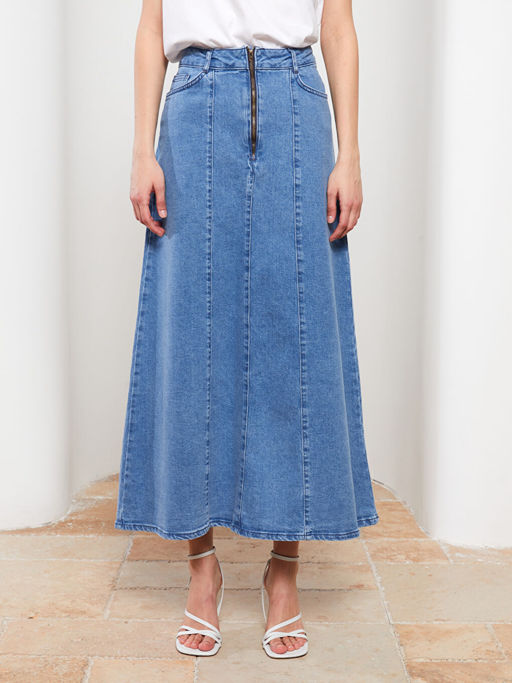 LCW ECO Women's Standard Fit Plain Denim Skirt -W2BY98Z8-311