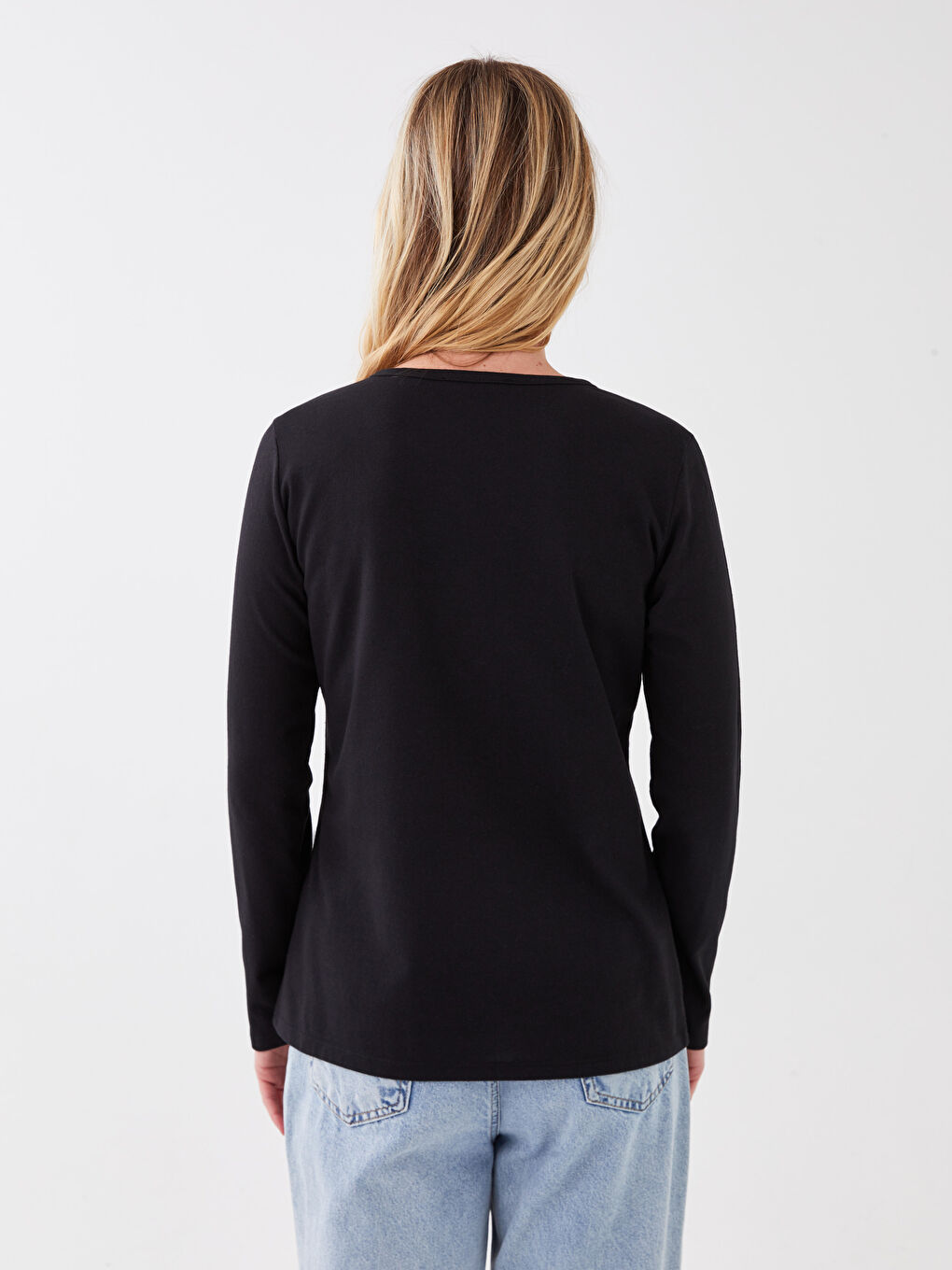 Siyah Bisiklet Yaka Düz Uzun Kollu Kadın Tişört-4