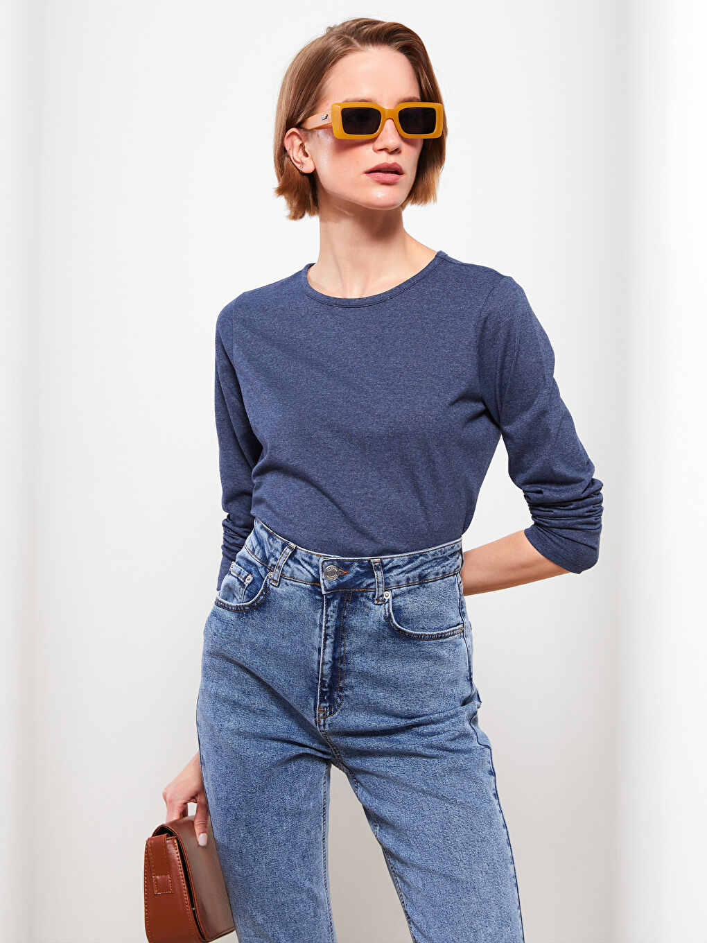 تيشيرت كم طويل سادة بياقة دائرية للسيدات-2