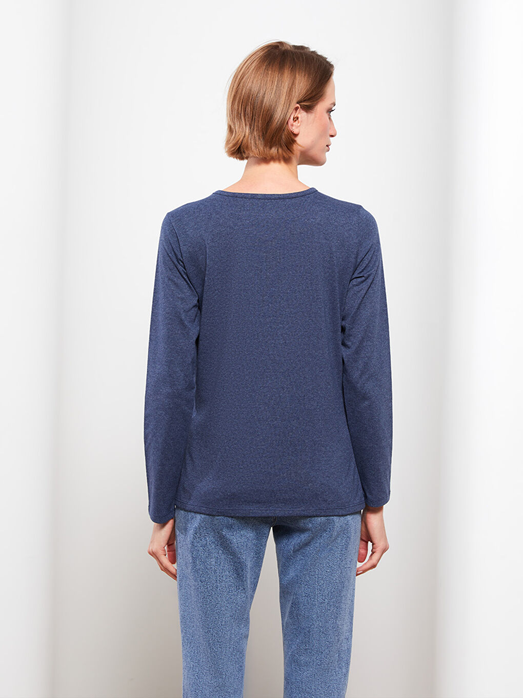 تيشيرت كم طويل سادة بياقة دائرية للسيدات-4