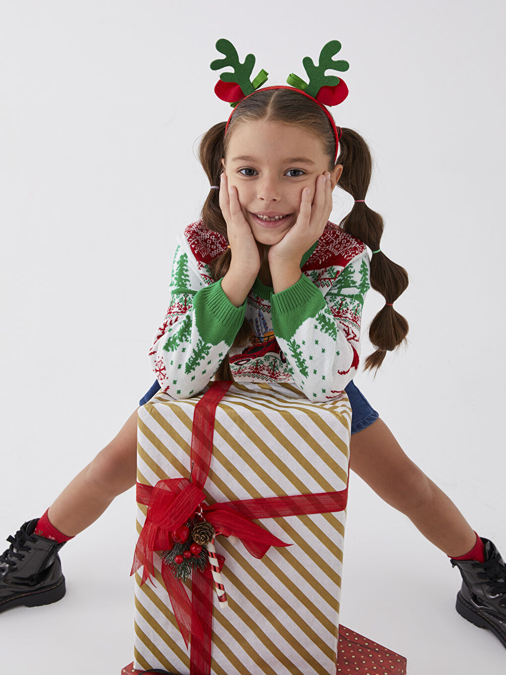 Ekru Bisiklet Yaka Yılbaşı Temalı Uzun Kollu Kız Çocuk Triko Kazak-2