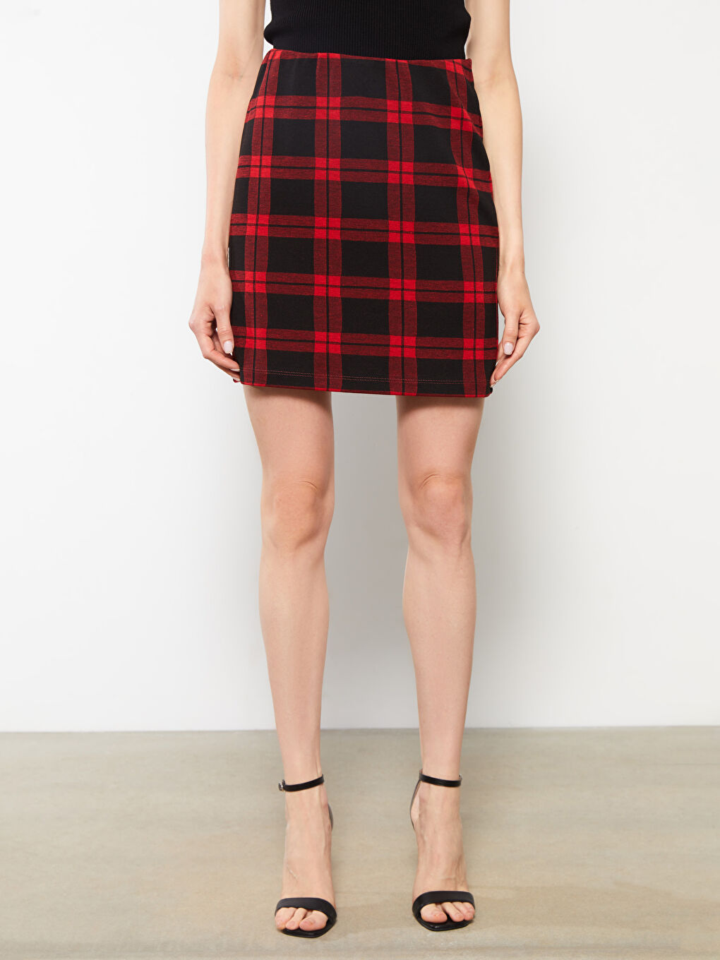 LCW ECO Slim Fit Plaid Women's Skirt -W2CA52Z8-LPB