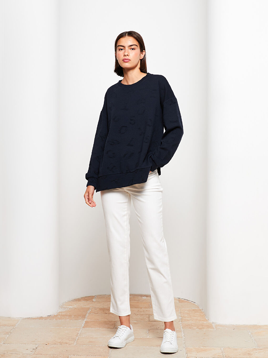 Lacivert Bisiklet Yaka Baskılı Uzun Kollu Kadın Sweatshirt