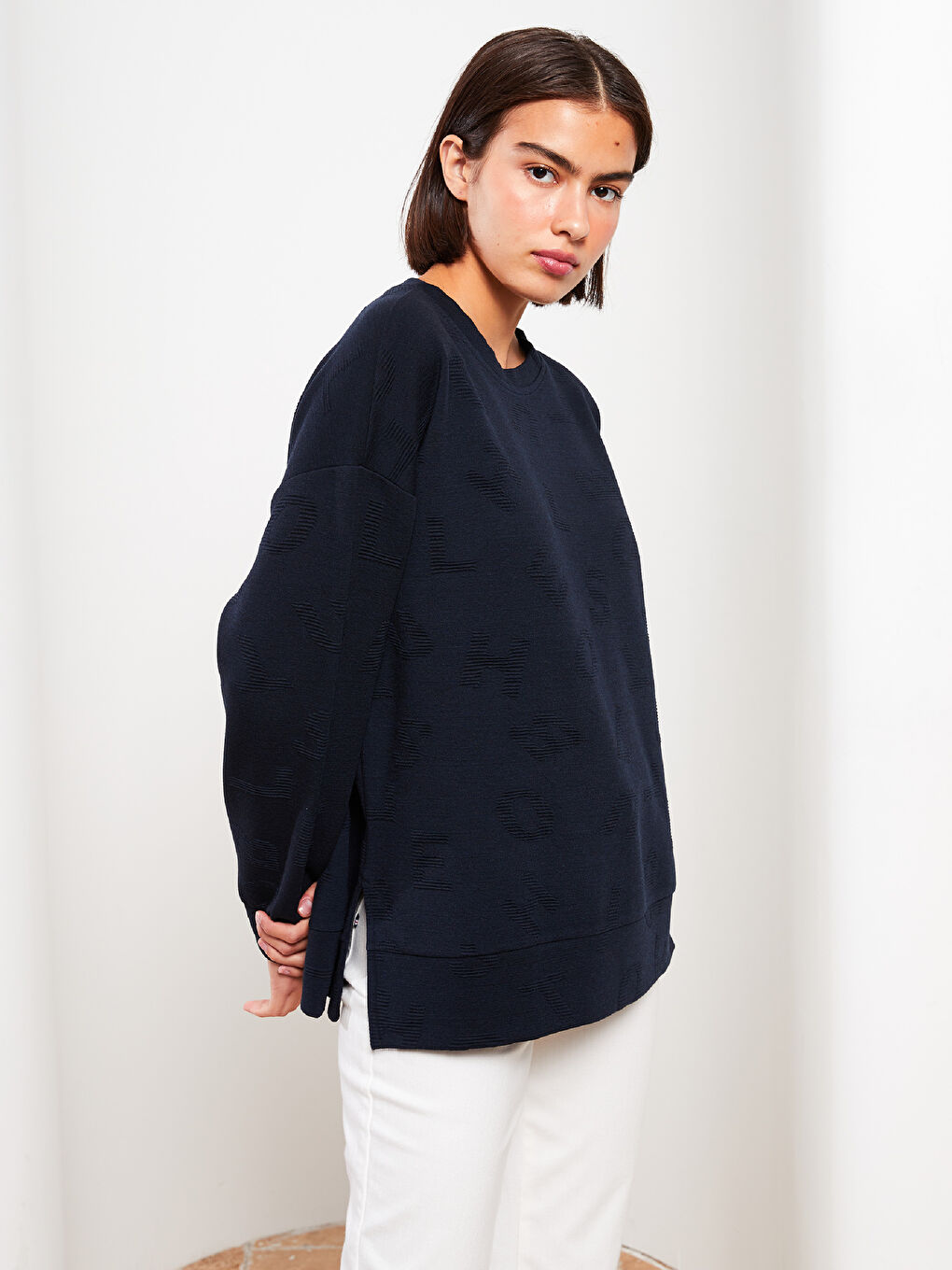 Lacivert Bisiklet Yaka Baskılı Uzun Kollu Kadın Sweatshirt-2