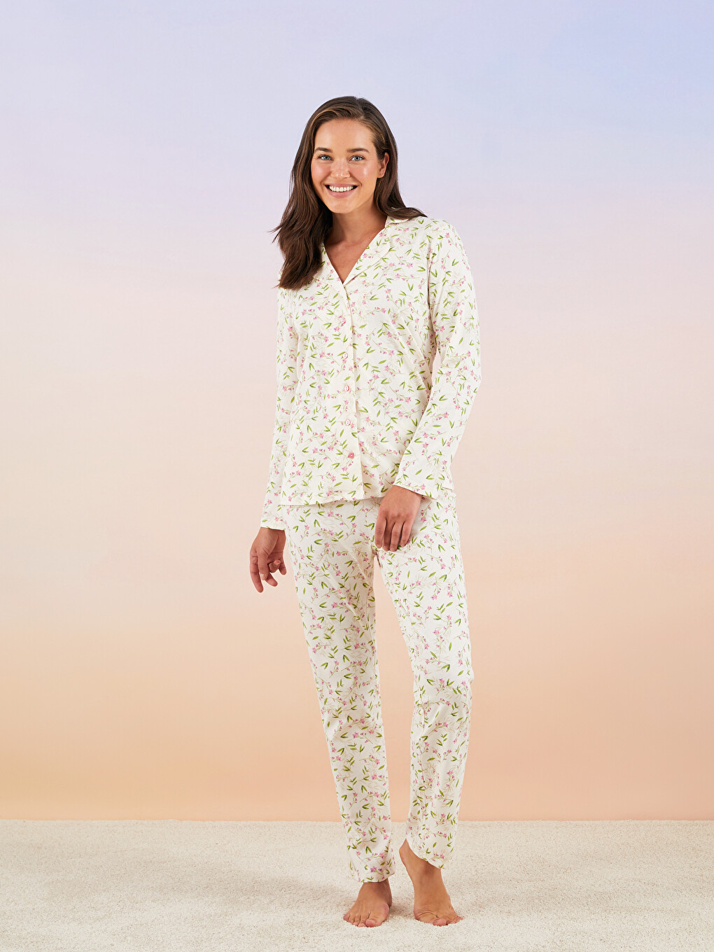 Ekru Gömlek Yaka Desenli Uzun Kollu Pamuklu Kadın Pijama Takımı-1