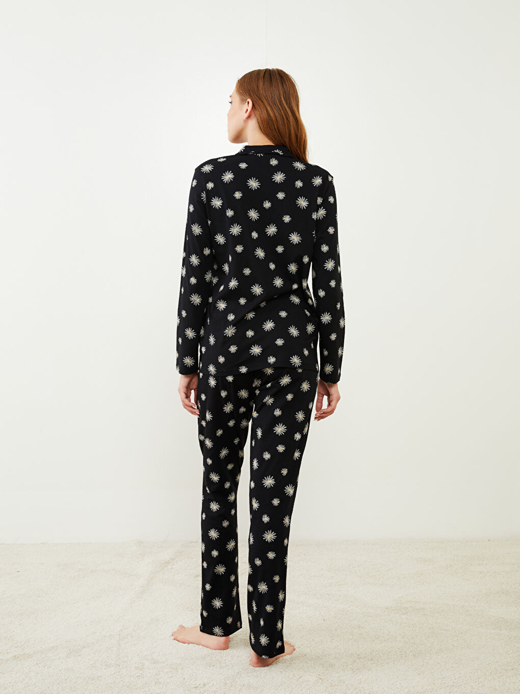 Siyah Gömlek Yaka Çiçekli Uzun Kollu Pamuklu Kadın Pijama Takımı-4