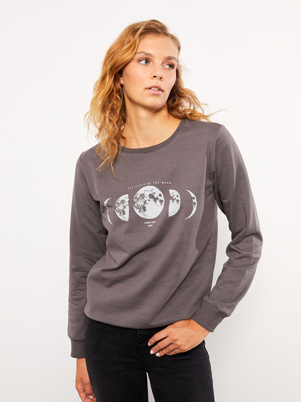 Gri Bisiklet Yaka Baskılı Uzun Kollu Kadın Sweatshirt