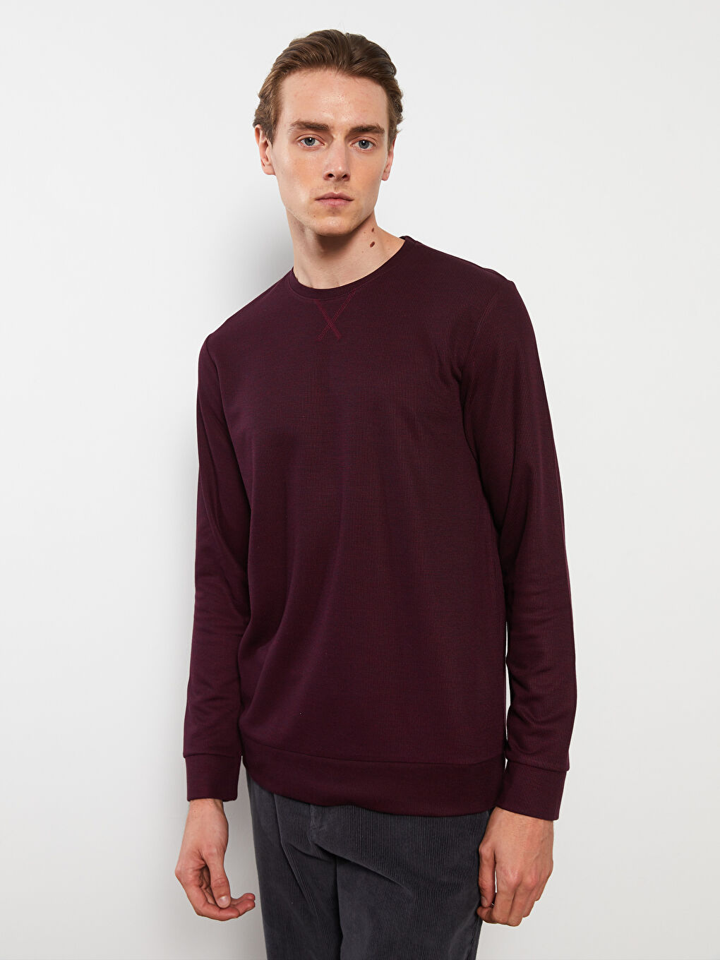 LCWAIKIKI Classic Bordo Bisiklet Yaka Uzun Kollu Erkek Sweatshirt - 1