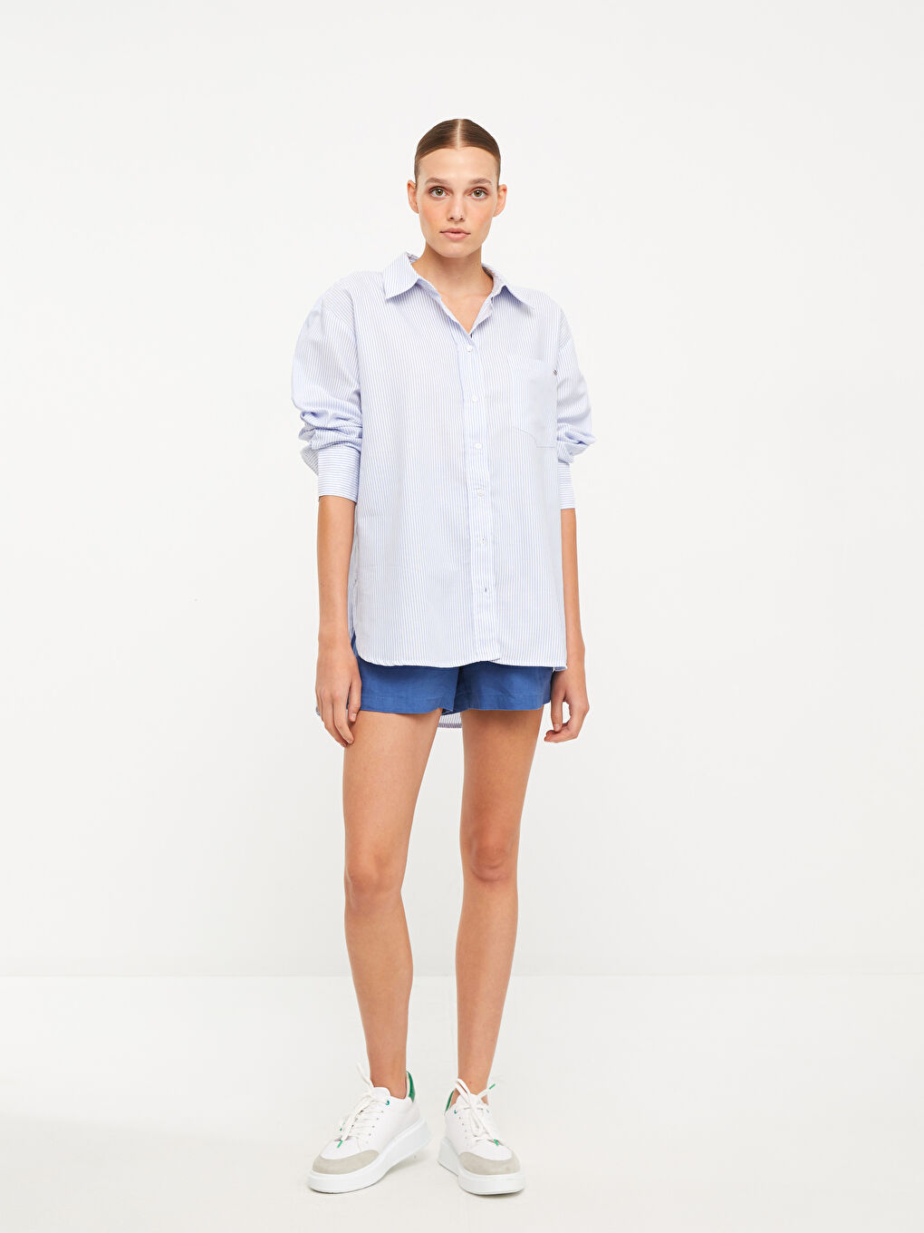 Lacivert Önden Düğme Kapamalı Çizgili Uzun Kollu Oxford Kadın Gömlek-2