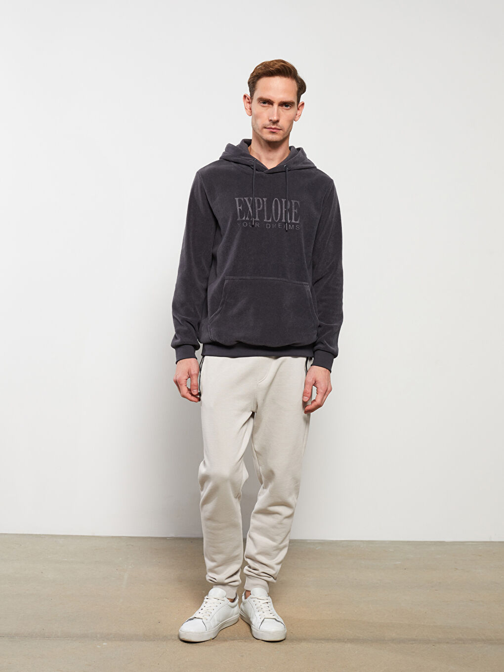 Uzun Kollu Baskılı Erkek Hoodie-1