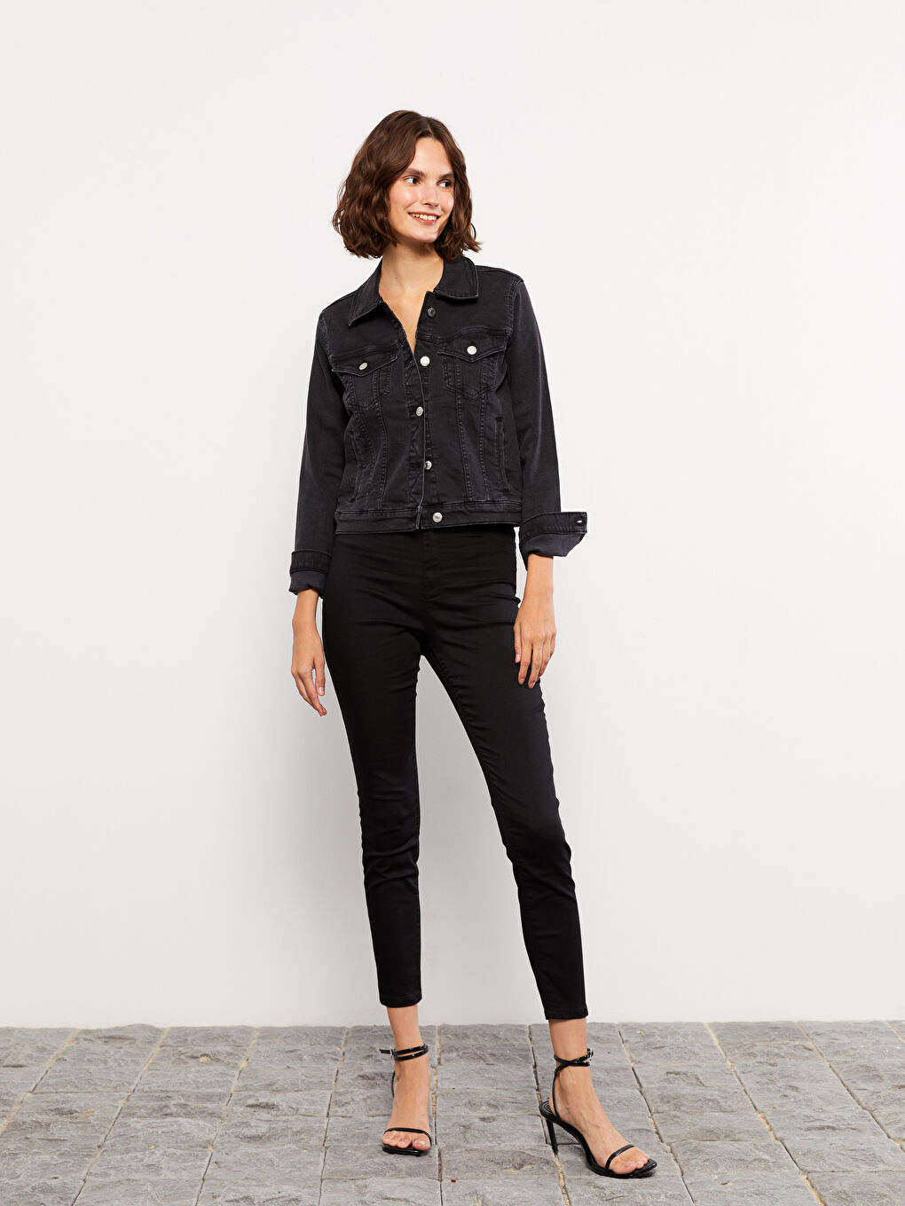 Siyah Gömlek Yaka Kadın Jean Ceket-2
