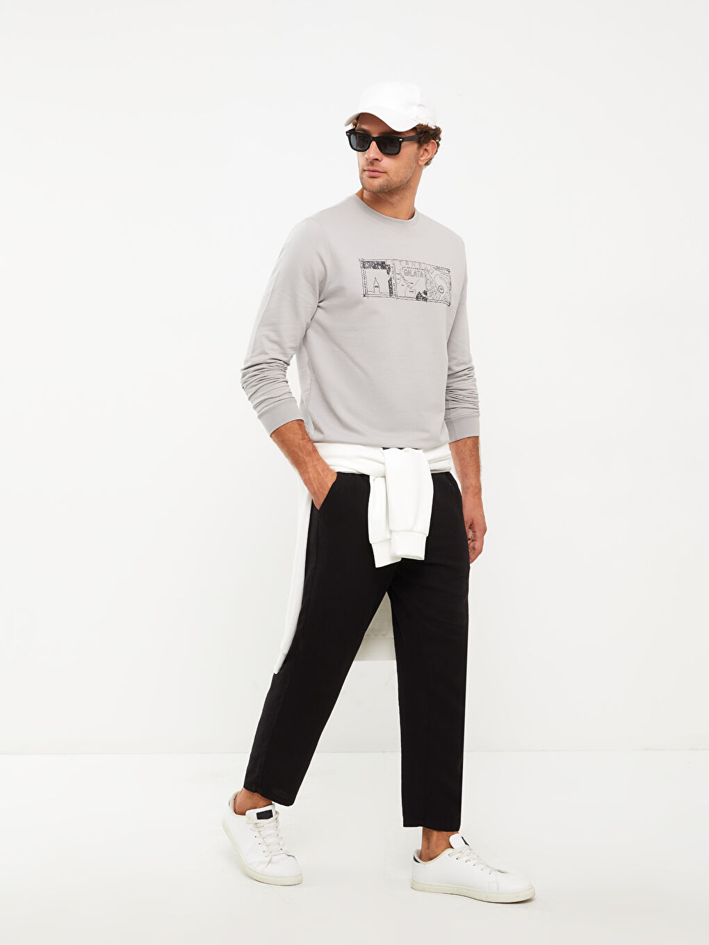 Crew Neck Long Sleeve Printed Men's Sweatshirt