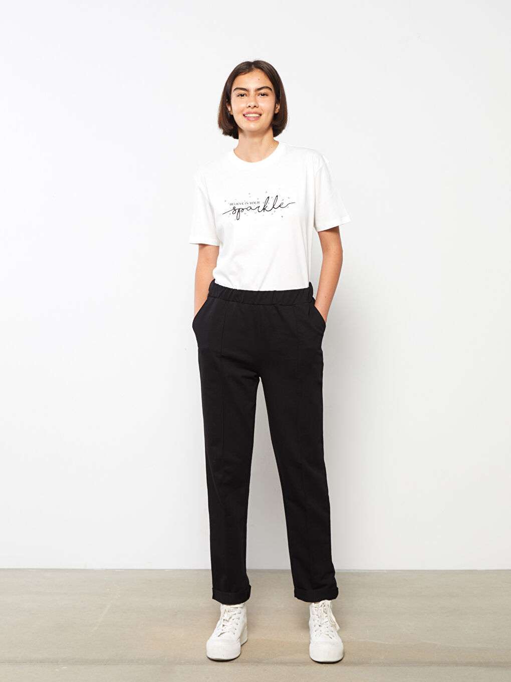 Siyah Kadın Beli Lastikli Düz Eşofman Altı-1