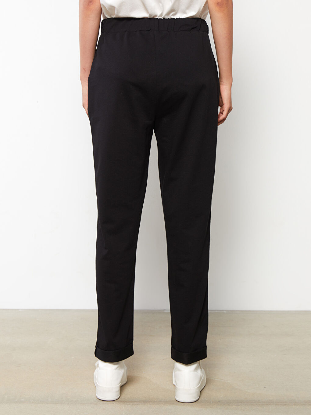 Siyah Kadın Beli Lastikli Düz Eşofman Altı-3