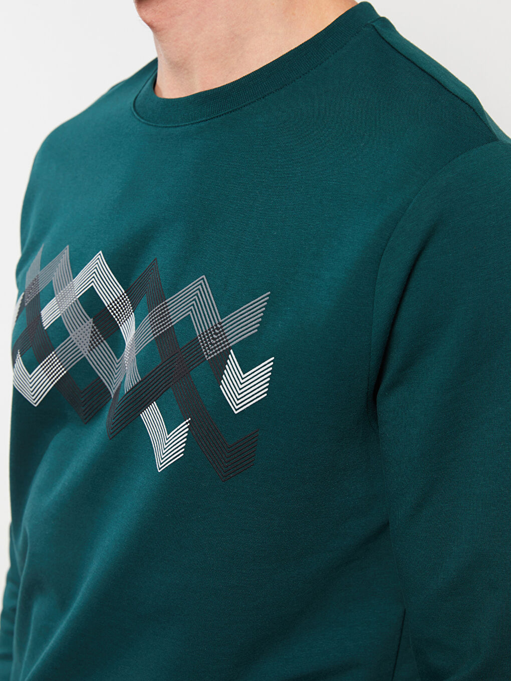 Yeşil Bisiklet Yaka Uzun Kollu Desenli Erkek Sweatshirt-3