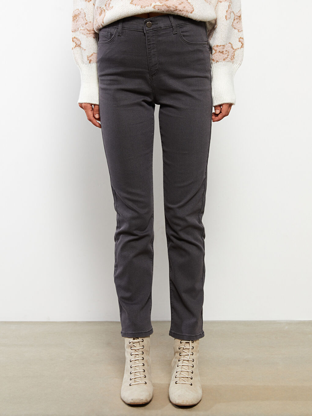 Женские джинсы слим-фит из обычного денима-2