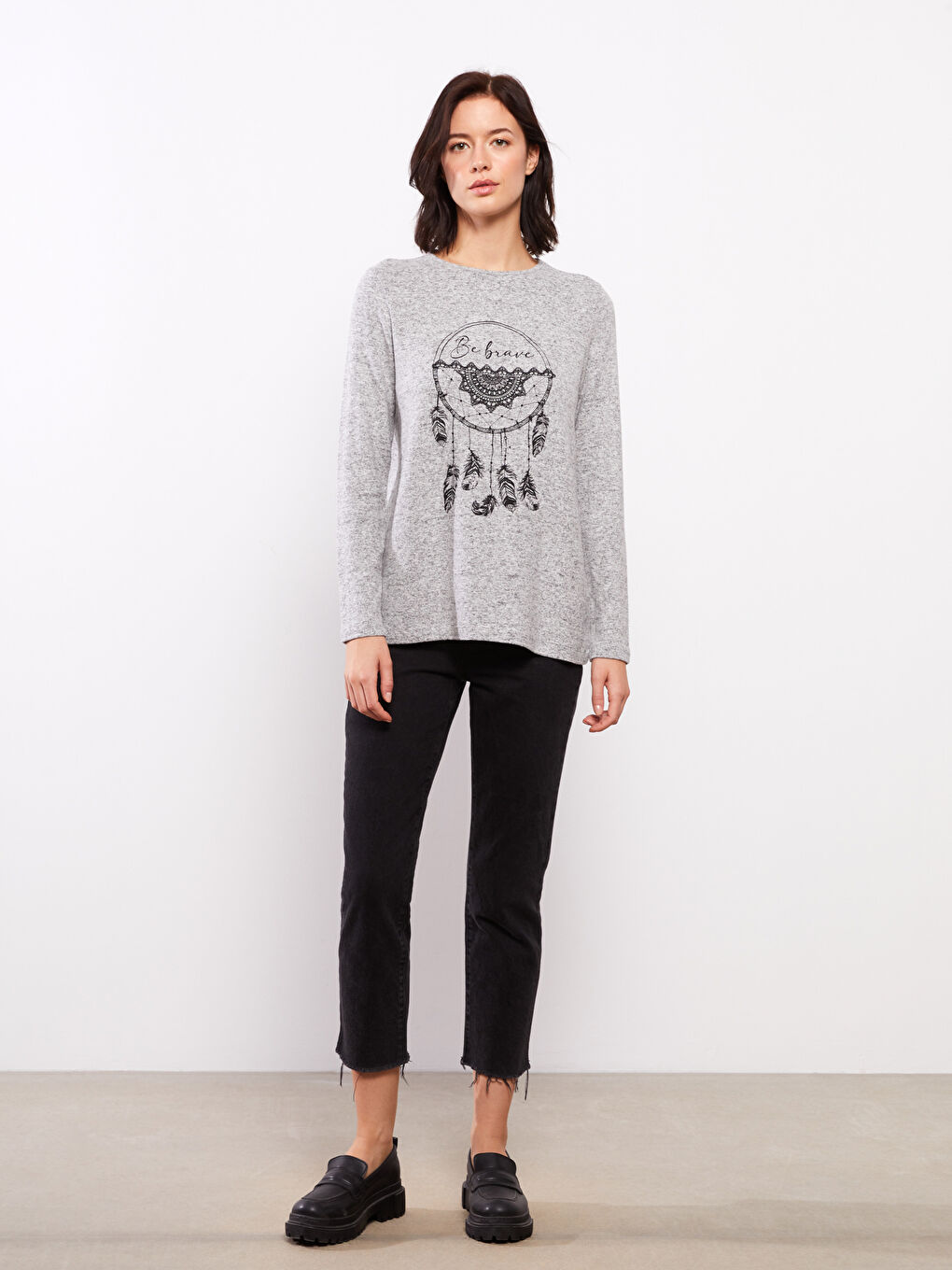 Gri Bisiklet Yaka Baskılı Uzun Kollu Kadın Tişört-1