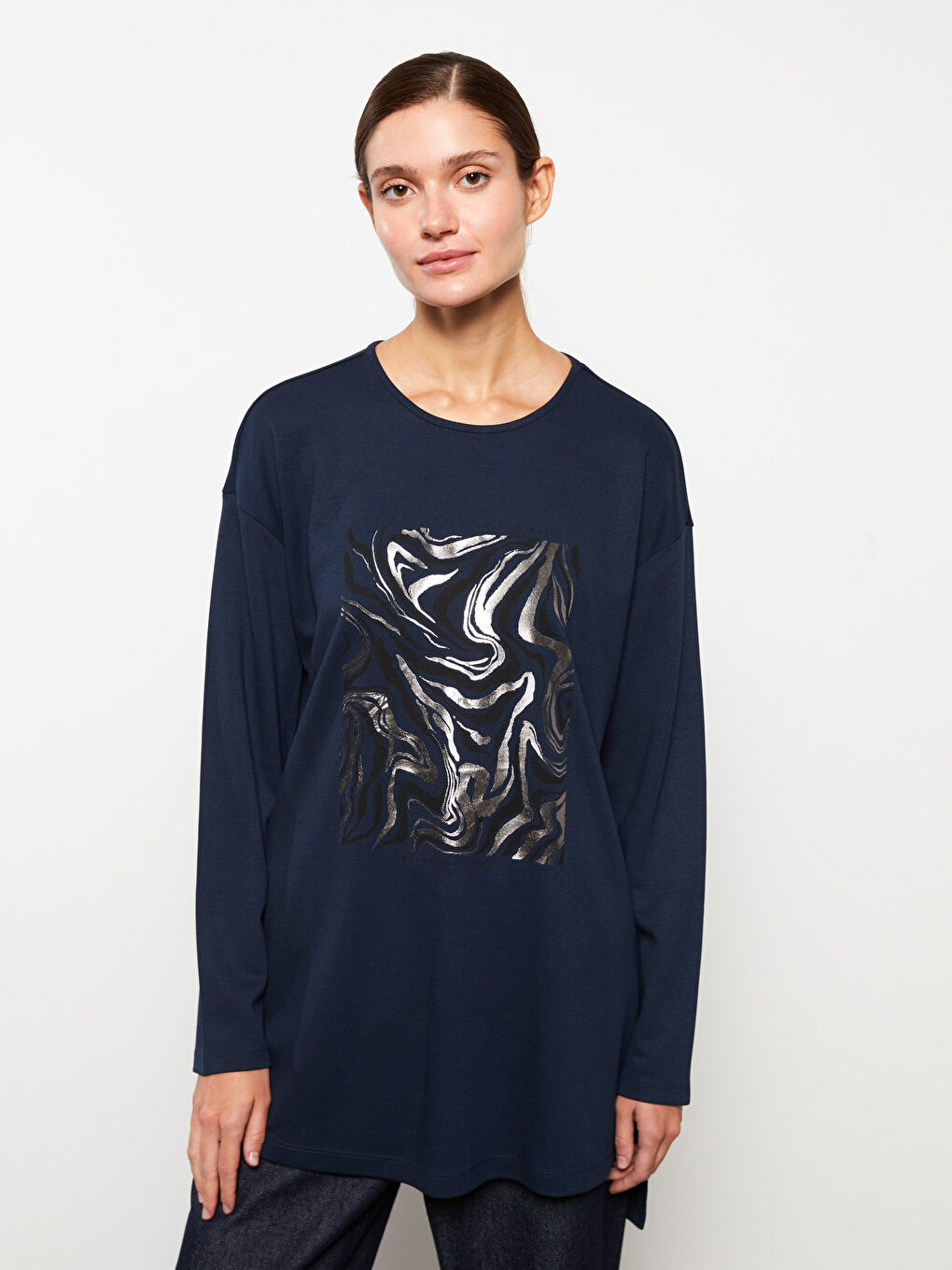 تونيك كم طويل مطبوع بياقة دائرية للسيدات-2