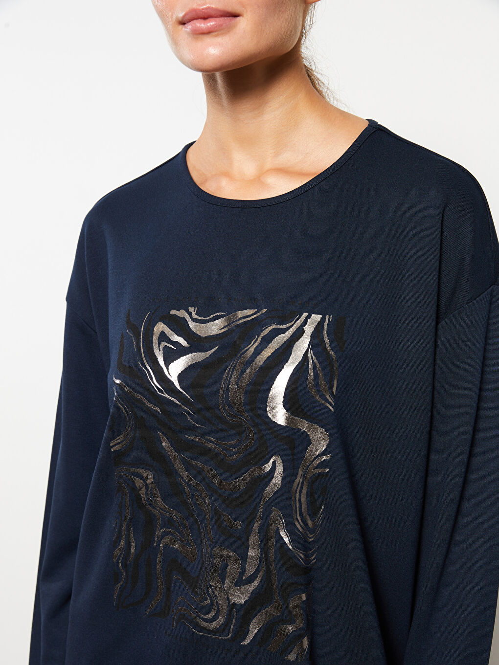 تونيك كم طويل مطبوع بياقة دائرية للسيدات-3