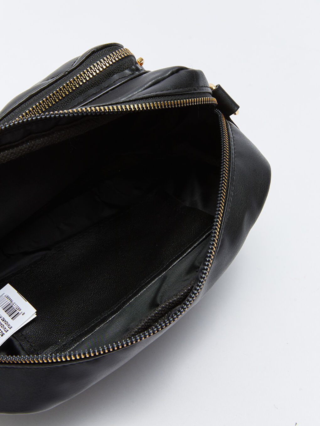 شنطة كروس بودي للسيدات بتفاصيل مبطنة بمظهر الجلد-6