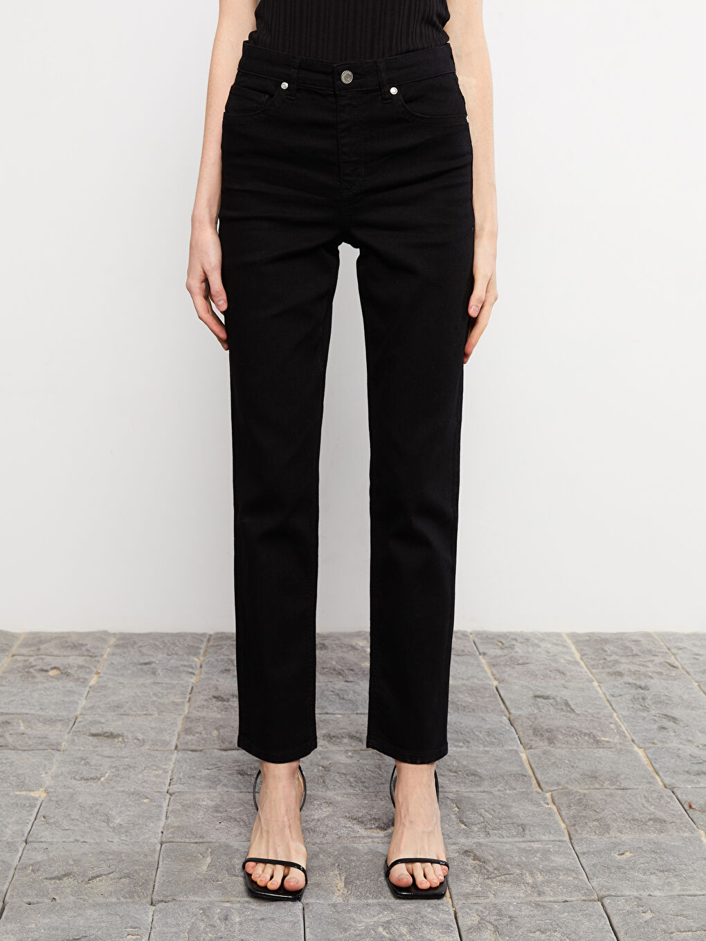 Jean en Denim Rodeo Taille Haute Coupe Svelte Détail Poche Régulière pour Femmes-3