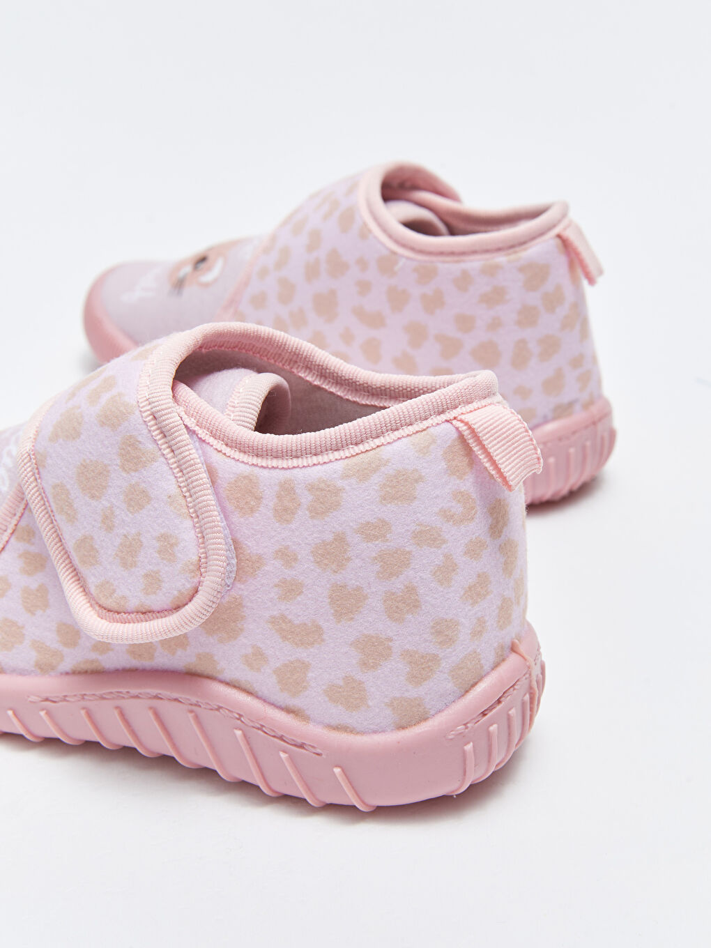 Pembe Baskılı Cırt Cırtlı Kız Çocuk Panduf-4