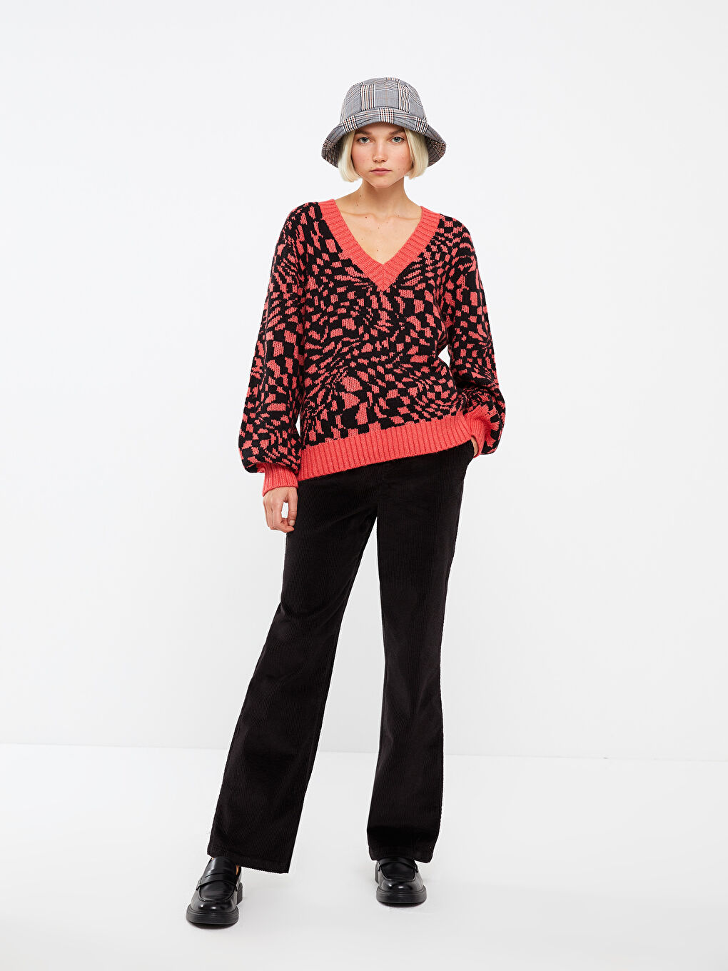 Mercan V Yaka Desenli Uzun Kollu Kadın Triko Kazak-2