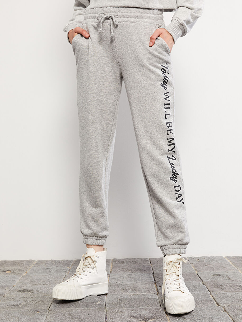 Elasticated Waist Printed Women's Jogger Sweatpants-2