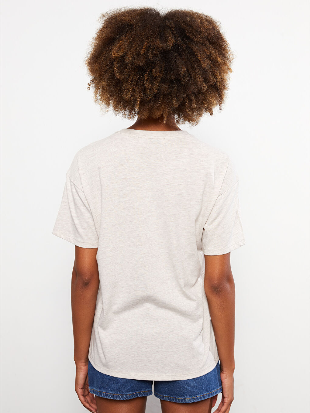 Bej Bisiklet Yaka Baskılı Kısa Kollu Kadın Tişört-4